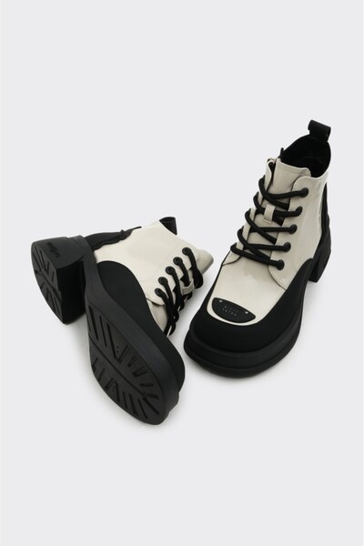 derinet Günlük Bağcıklı Fermuarlı Kadın Bot