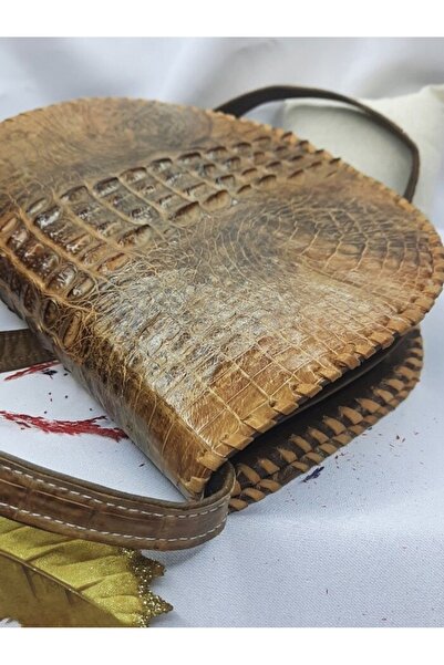 ŞIK VE MUTLU حقيبة كتف من جلد التمساح