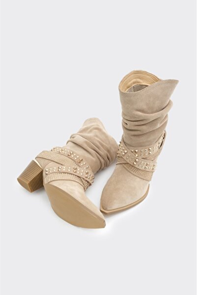 derinet Zımba Aksesuarlı Hakiki Deri Kadın Bot