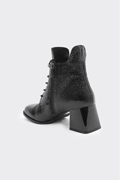 derinet Topuklu Hakiki Deri Fermuarlı Kadın Bot