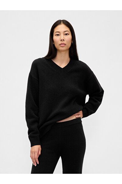 GAP Kadın Siyah CashSoft Oversized V-Yaka Kazak