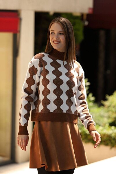 VELLICHOR PULOVER TRICOTAT CU MODELE - MARO ALB