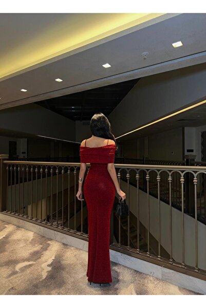 Modafeminen Flower Esnek Kumaş Fiyonk Yaka Kaplama Kemer Büyük Detaylı Yırtmaçlı Abiye 583201 KIRMIZI