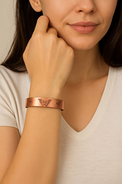 Neefy نقش خارجي على النحاس: حُسْنَة، ختم سليمان، حِلِيَّة شريف فلك، نَس، آية، نَازَر، إنشِرَاه، إسماءُل