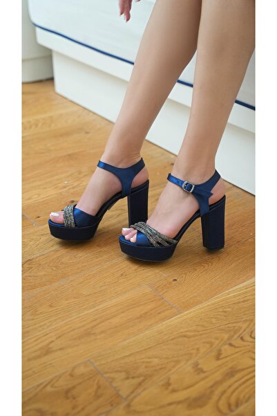 E&L Company 12cm Lacivert saten taşlı. Bu ürün koşma garantilidir.