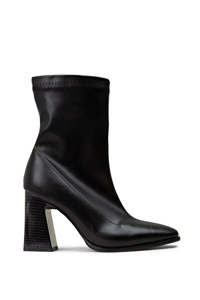 Deery Women's Black Zippered Heeled Boots