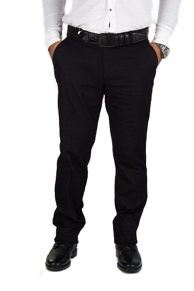 wontilotte Men's Black Panemara Linen Trousers
