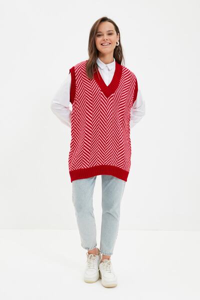 Trendyol Modest Red Striped V-Neck Knitwear Sweater TCTAW22UV0021