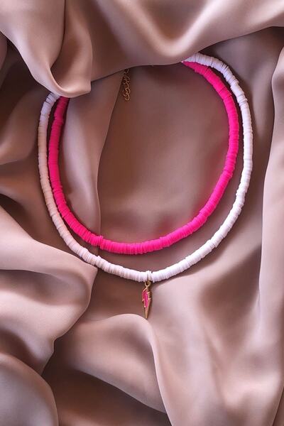 Karlay قلادة نسائية باللونين الوردي والأبيض مكونة من قطعتين على شكل فيمو لايت...