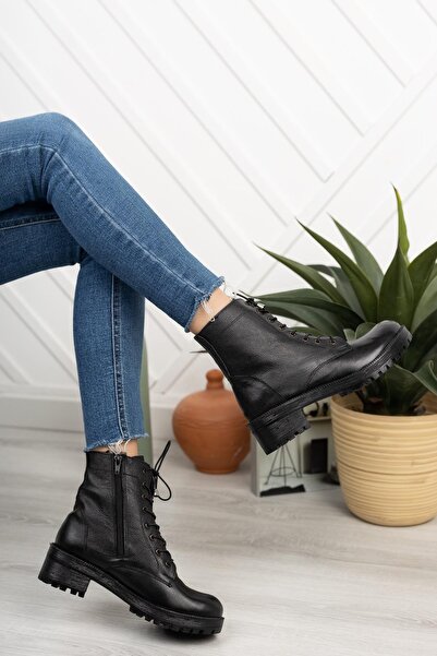 Tolgado Kadın Hakiki Deri Siyah Postal Bot