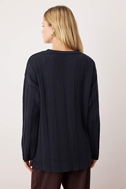 Trendyol Modest Navy Blue Boucle Knit Sweater Tctaw26Ak00014