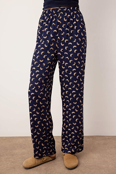 Trendyol Collection Marineblau-Mehrfarbig 2er-Pack Pyjamahose aus Viskose mit Croissant-Muster THMAW26PJ00000