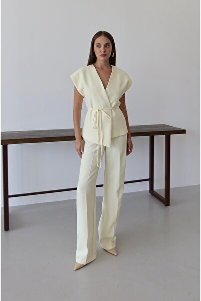 Laluvia Light Yellow Juana Vest and Pipe Leg Pants Set