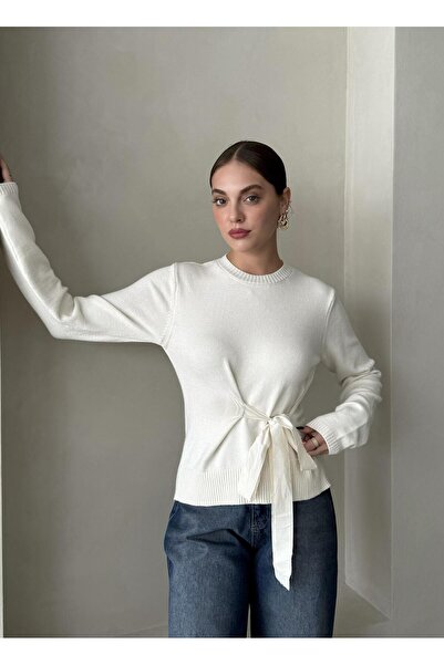 Laluvia Ecru Miusa Front Tie Design Sweater