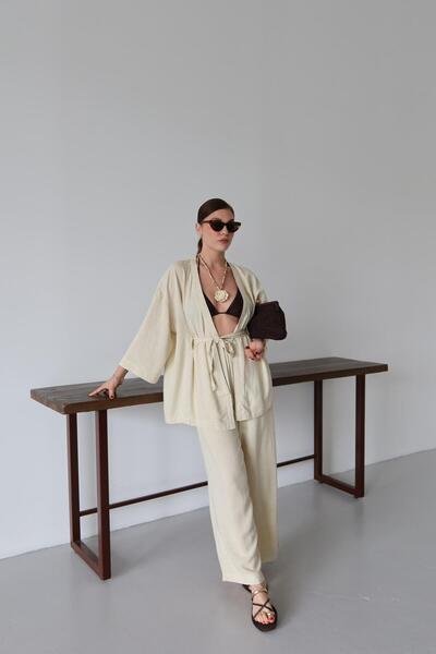 Laluvia Yellow Belt Detailed Suit