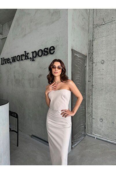 Laluvia Cream Midi Skirt Bustier Set with Back Zipper Detail