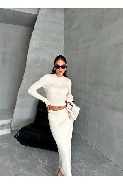 Laluvia Cream Slim Flexible Knitwear Skirt Suit