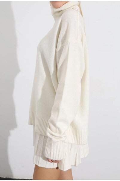 Laluvia Teve redőzött szoknya garbós pulóver kötöttáru szett