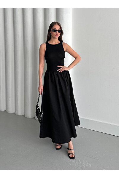 Laluvia Schwarzes, plissiertes Kleid mit Nullärmeln