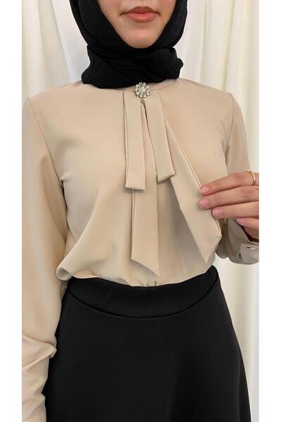 Valens Yaka Detaylı Broş Hediyeli Uzun Kol Gömlek ( Girişimci Anne Tarafından Gönderilmektedir )