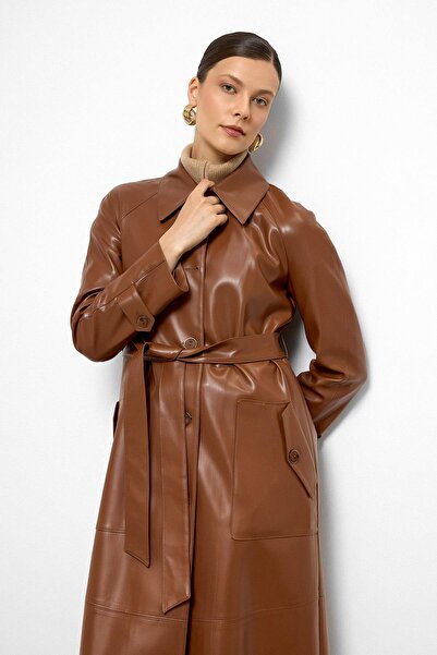 Olcay Shirt Collar Raglan Sleeve Cape and Bag Pocket Detail Leather Trench Coat Taba 6760