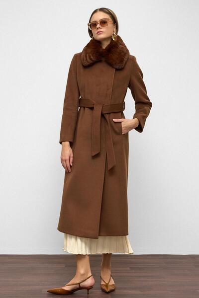 Olcay Premium Long Coat with Detachable Fur Collar and Punto Stitch Detail Tütün 3092