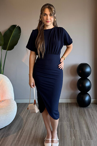 Aventien Сукня середньої довжини синього кольору з плісированими рукавами та плечима