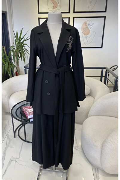 Parla Prive نوركان شيتين طاقم متألق من الداخل