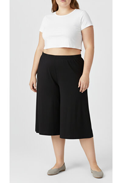 balkonda Battal Boy Kapri Şort Boru Paça Bol Kesim Penye Esnek Kumaş Kadın