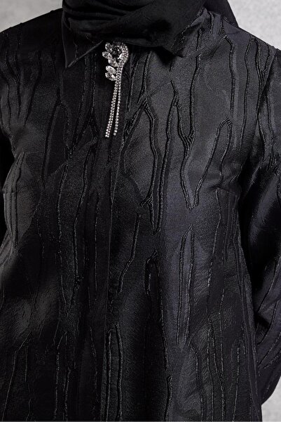 Alvina 44737 Model Jacquard Tunic with Brooch