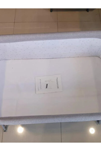 DEC34 A bed that holds your baby safely and comfortably