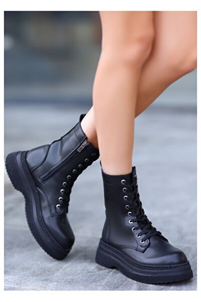 Acropol Kauçuk Taban Su Geçirmez Fermuarlı Siyah Kadın Bot