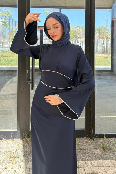 La Donna Rochie de seară din satin cu hijab și mâneci cu volane, cu detalii c...