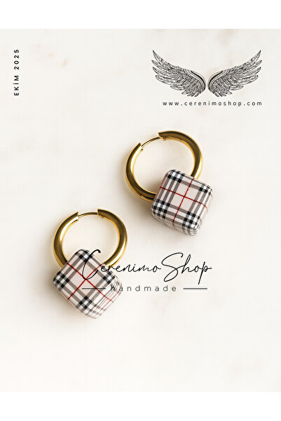 Cerenimo Shop أقراط مكعبة من الفولاذ المزخرف