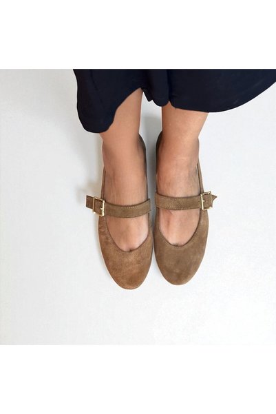 NE&VE SHOES حذاء نسائي من الجلد الطبيعي من Camet Suede بمقدمة مستديرة ومشبك