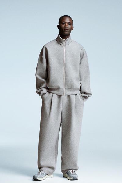 Bershka Zip sweatshirt