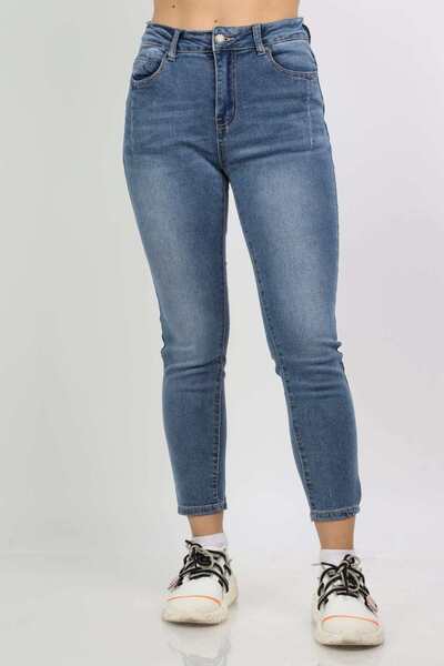 Nichii High-Waist Boyfriend Pants