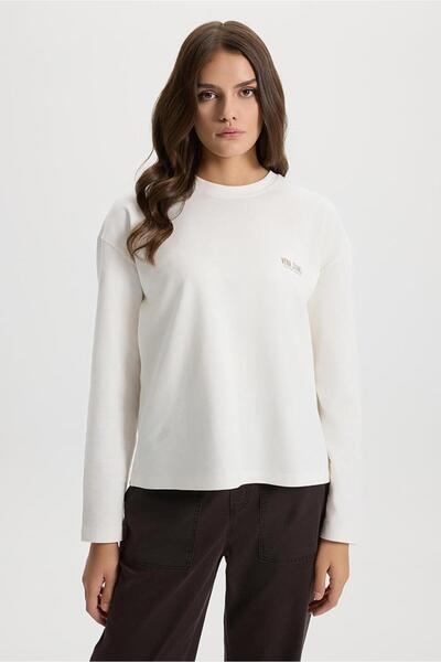 VENA Women's Crew Neck Logo Printed Long Sleeve T-Shirt-Ivory