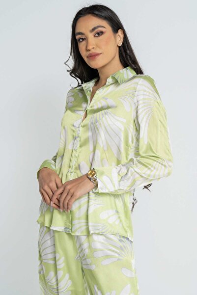 Nichii Women's Loose-Fitting Long Sleeve Shirt