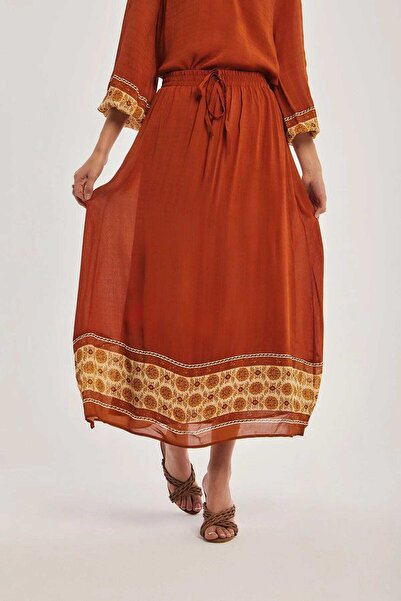 DALYDRESS تنورة ميدي مطبوعة