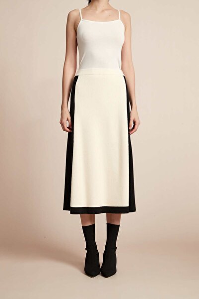 Yola Ribbed Midi Skirt