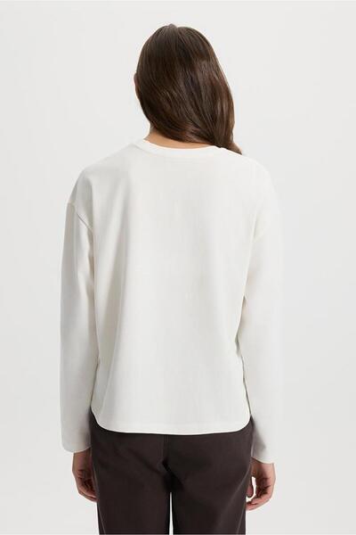 VENA Women's Crew Neck Logo Printed Long Sleeve T-Shirt-Ivory