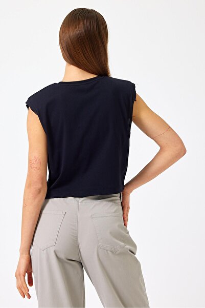 VENA Lisa Padded Crop T-Shirt-Black