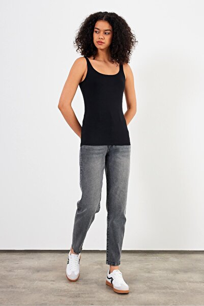 VENA Marci Slim Fit Undershirt-Black