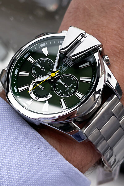 Tom Jones ساعة يد رجالية 3 اتم مقاومة للماء لون فضي سوار فولاذي Cbk657