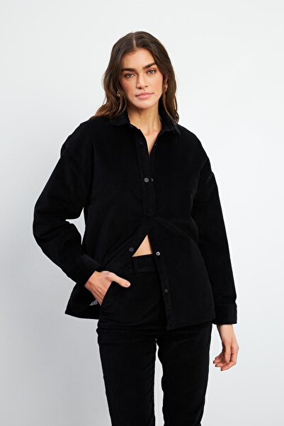 VENA Риза от фин кадиф с релефна текстура - черна