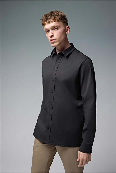 VENA Мъжка черна риза с нормална кройка (лиосел)