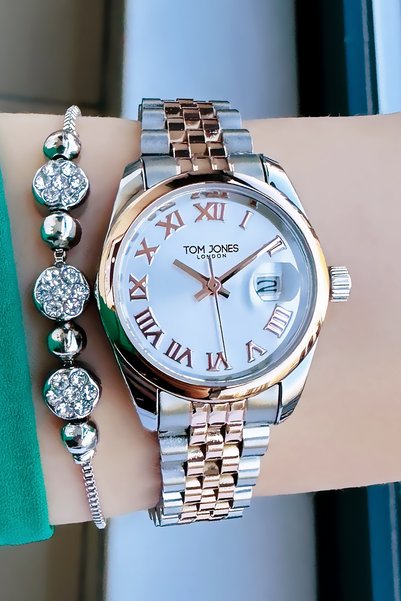 Tom Jones London Women's Wristwatch 3 Atm Waterproof and Steel Band Bracelet Wlg143
