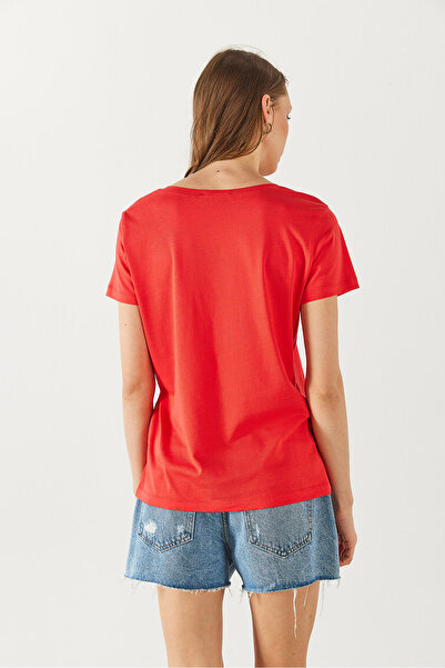 VENA Boyfriend V-Neck Regular Fit Modal T-Shirt(Tencel)(Tm) - Coral