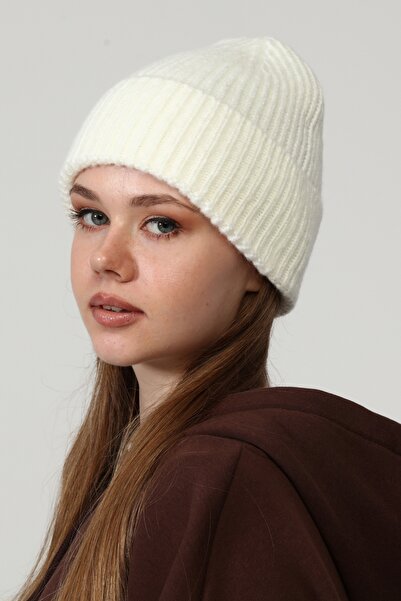 Aghilo Вовняна зимова унісекс шапка з підборіддям – біло-кремовий
